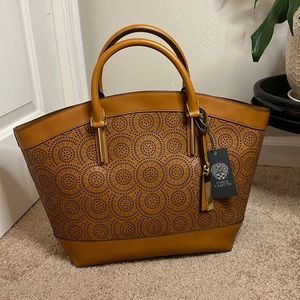 Vince Camuto Lena Tote